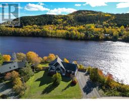 41 Harbour Drive thumbnail 43