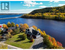 41 Harbour Drive thumbnail 44