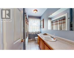 13 Green Ridge Place thumbnail 23