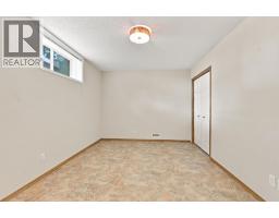 4 Douglasview Park Se, Calgary, AB T2Z2E9 Photo 18