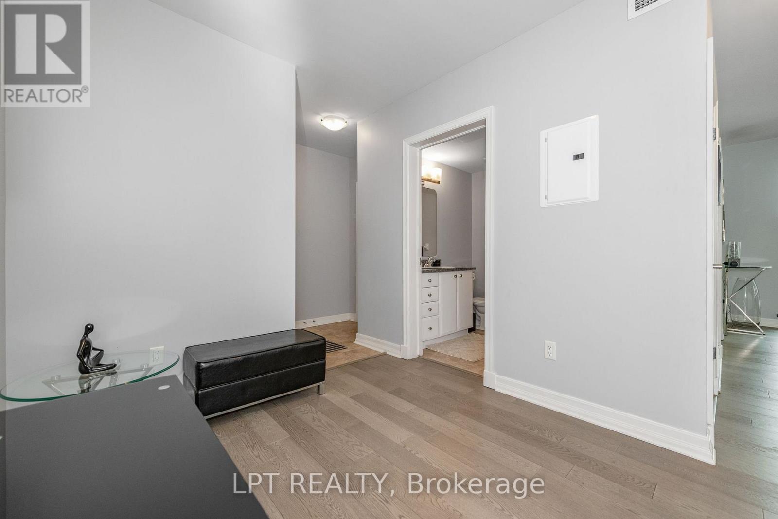 Condos for Sale in Ottawa – 305 – 200 BESSERER STREET, Ottawa – By Peter Sagos - Image 6