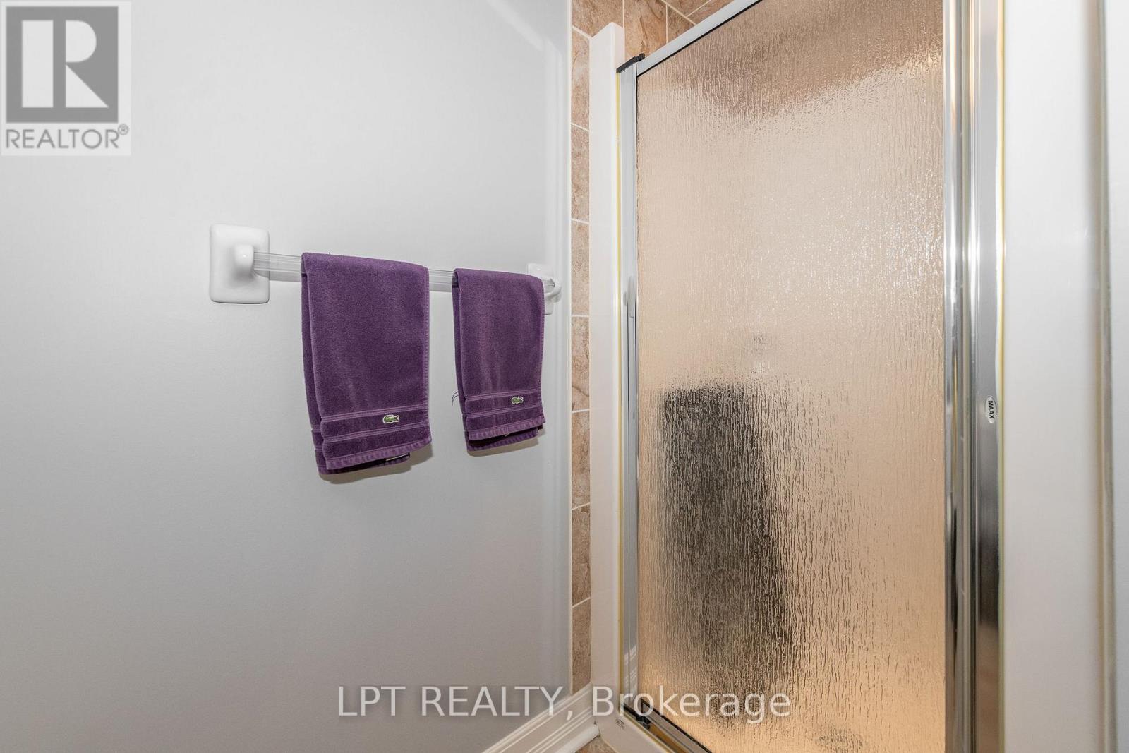 Condos for Sale in Ottawa – 305 – 200 BESSERER STREET, Ottawa – By Peter Sagos - Image 9