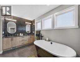 140 Fireside Close, Cochrane, AB T4C0R4 Photo 34