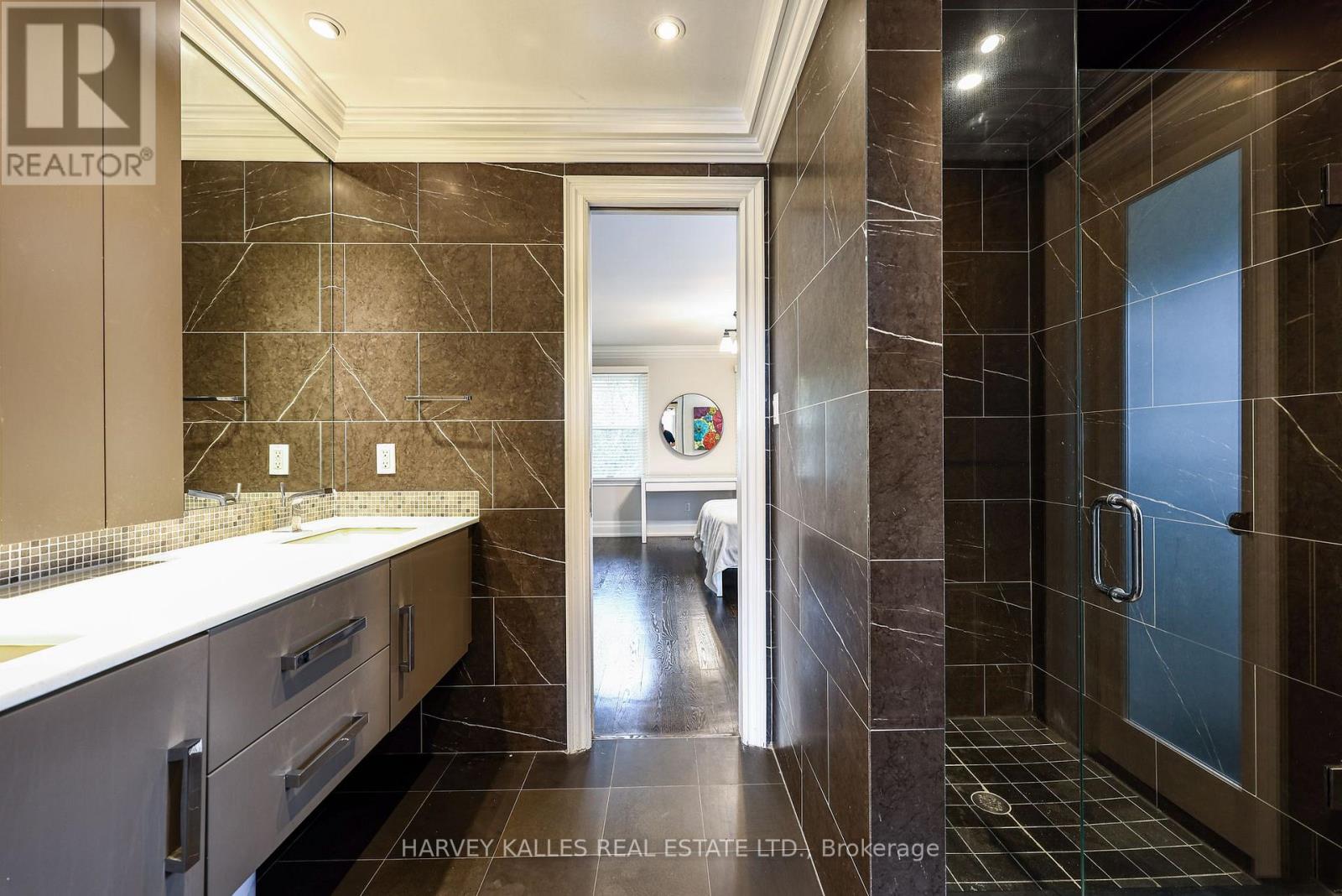 6 Penwood Crescent, Toronto, ON photo 25