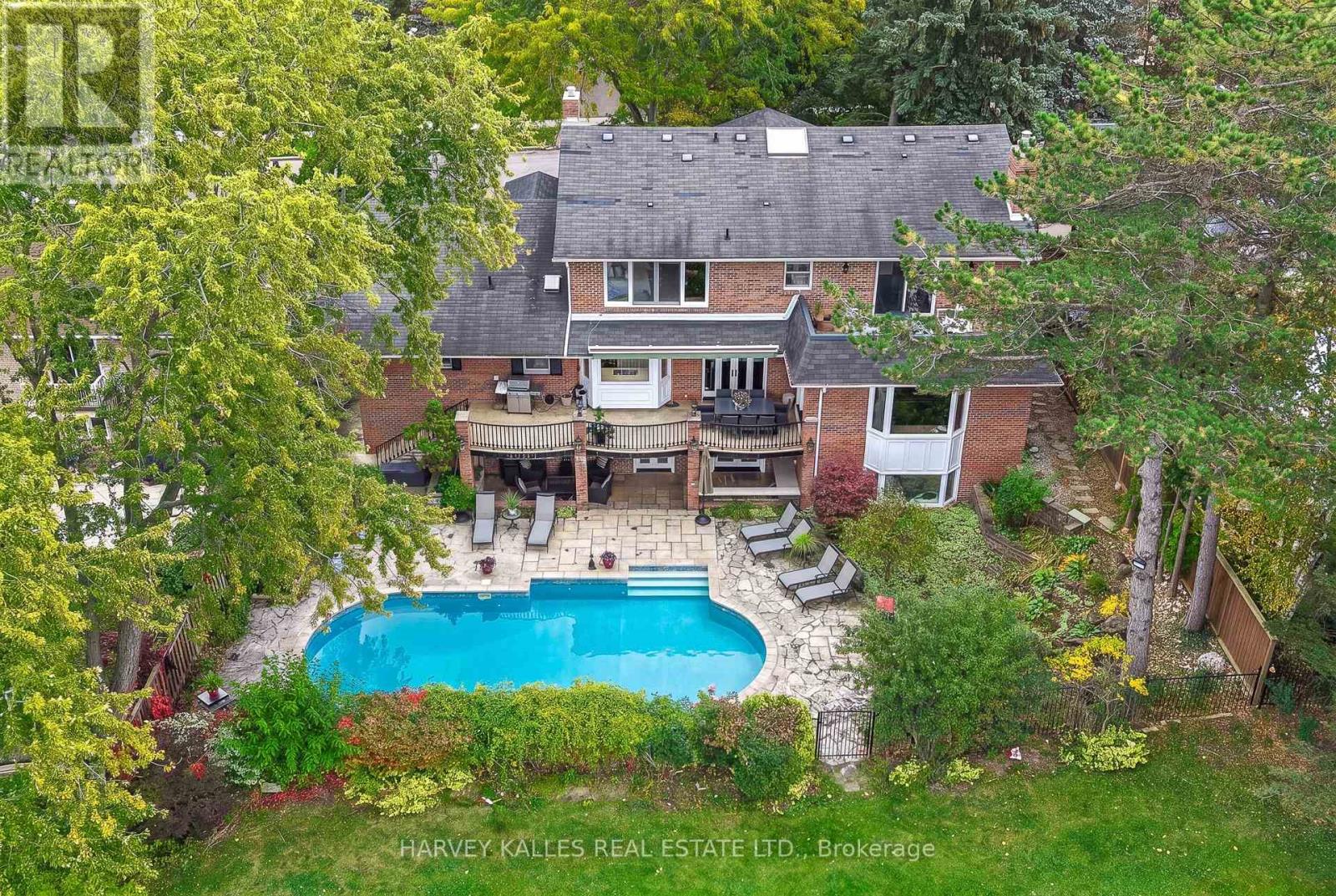 6 Penwood Crescent, Toronto, ON photo 39
