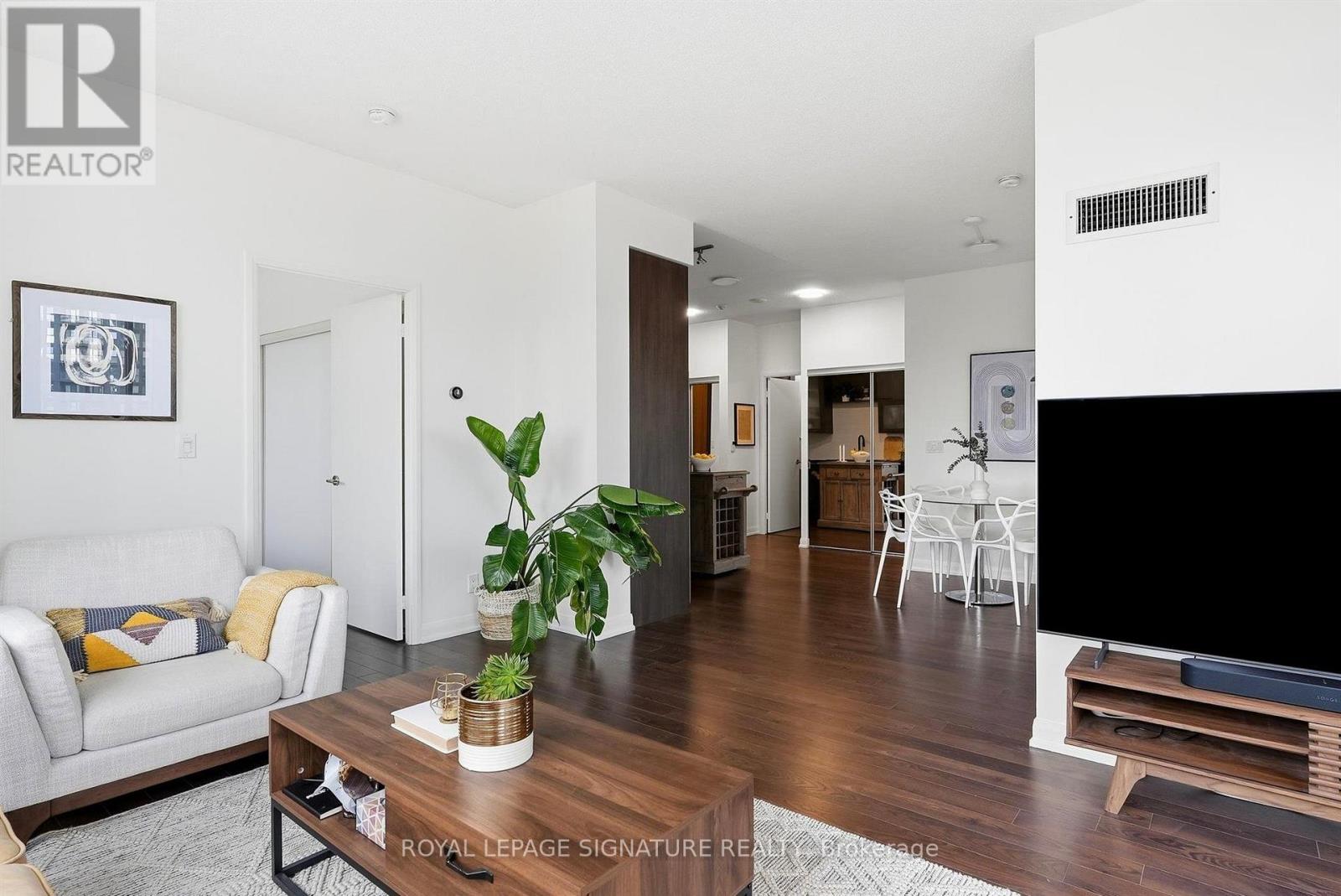 2009- 500 Sherbourne Street, Toronto, ON photo 19