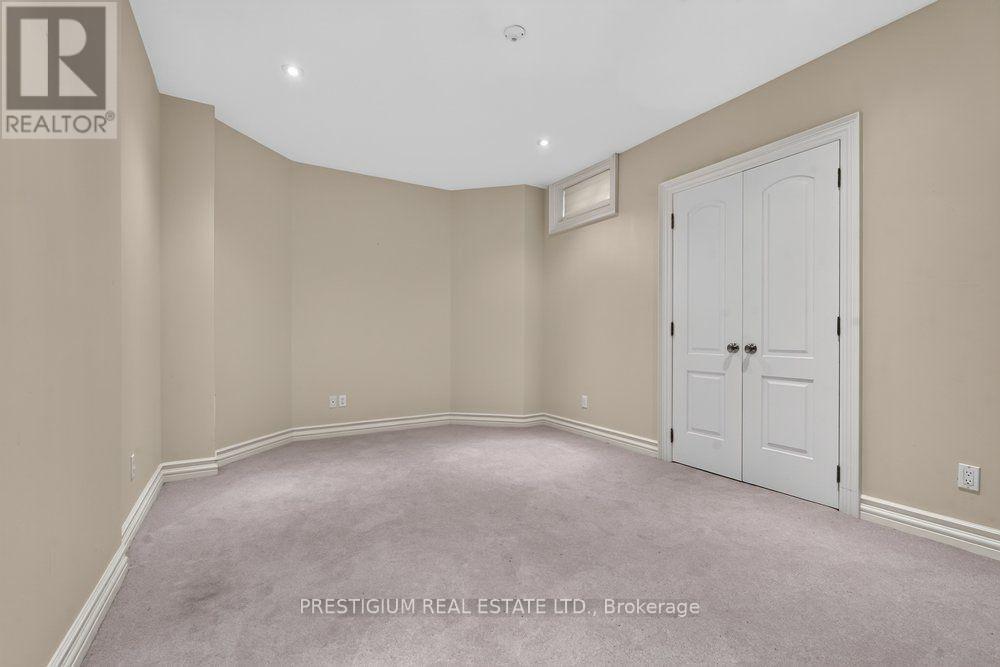 110 Munro Boulevard, Toronto, ON photo 40