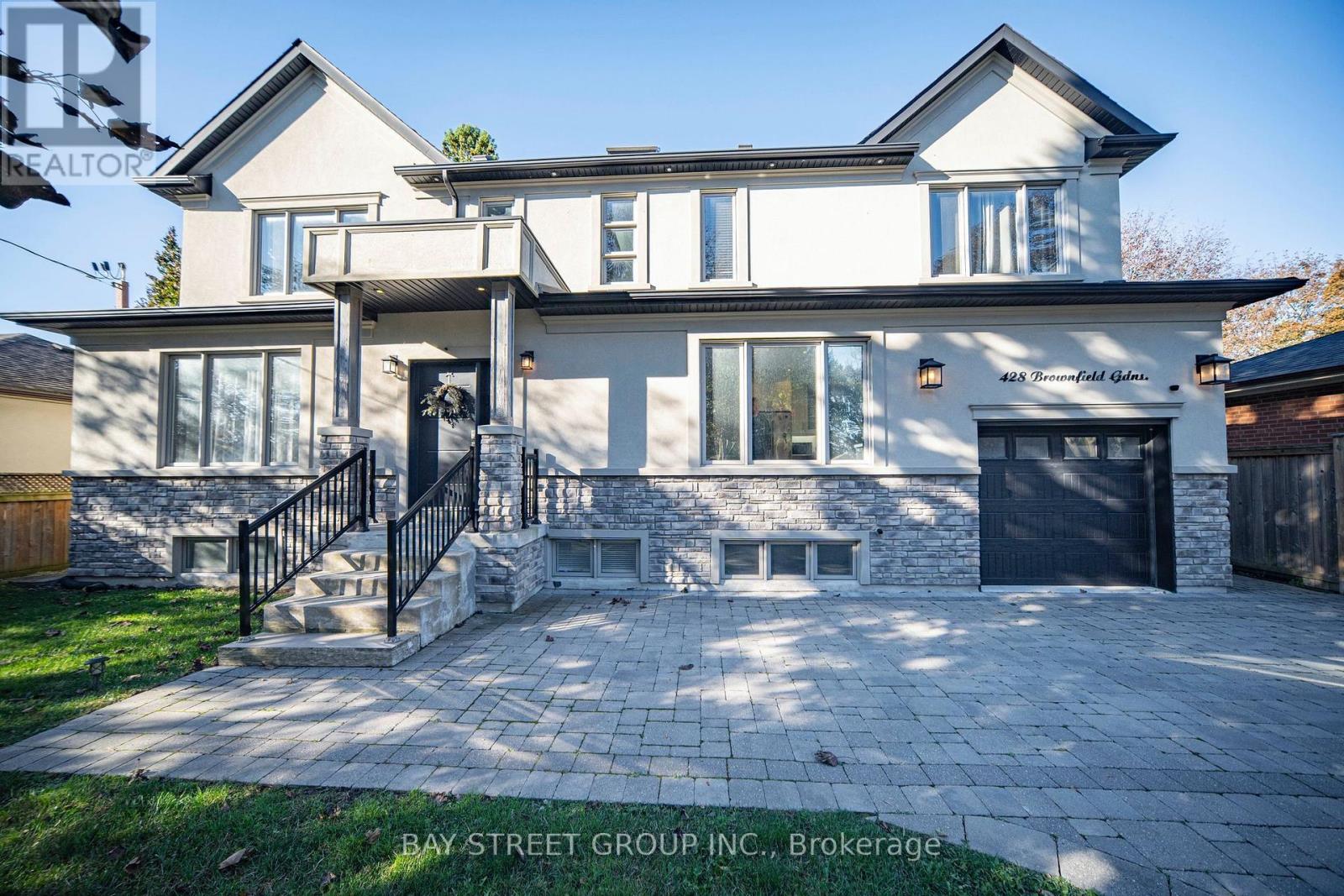 428 Brownfield Gardens, Toronto, ON photo 1