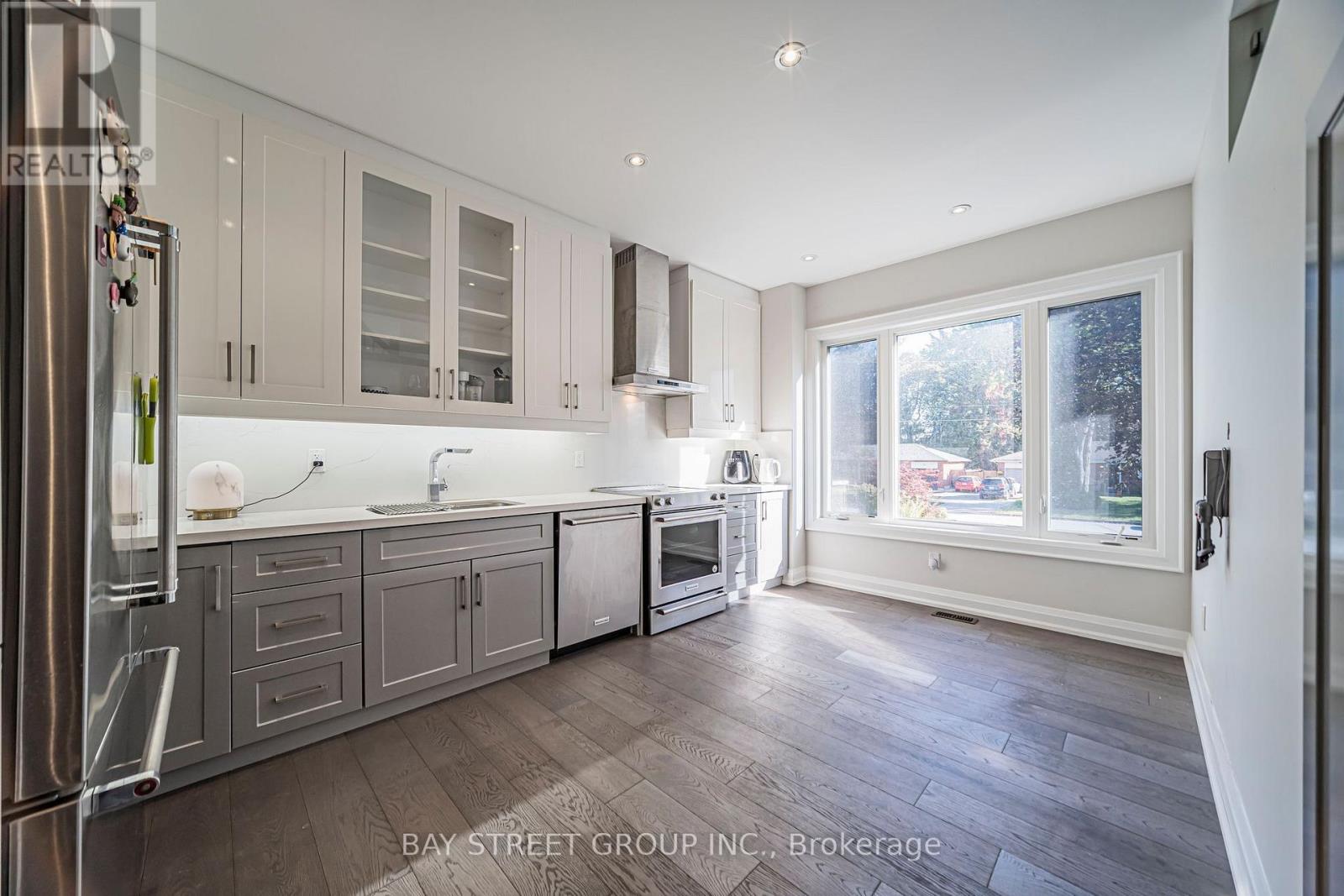 428 Brownfield Gardens, Toronto, ON photo 11