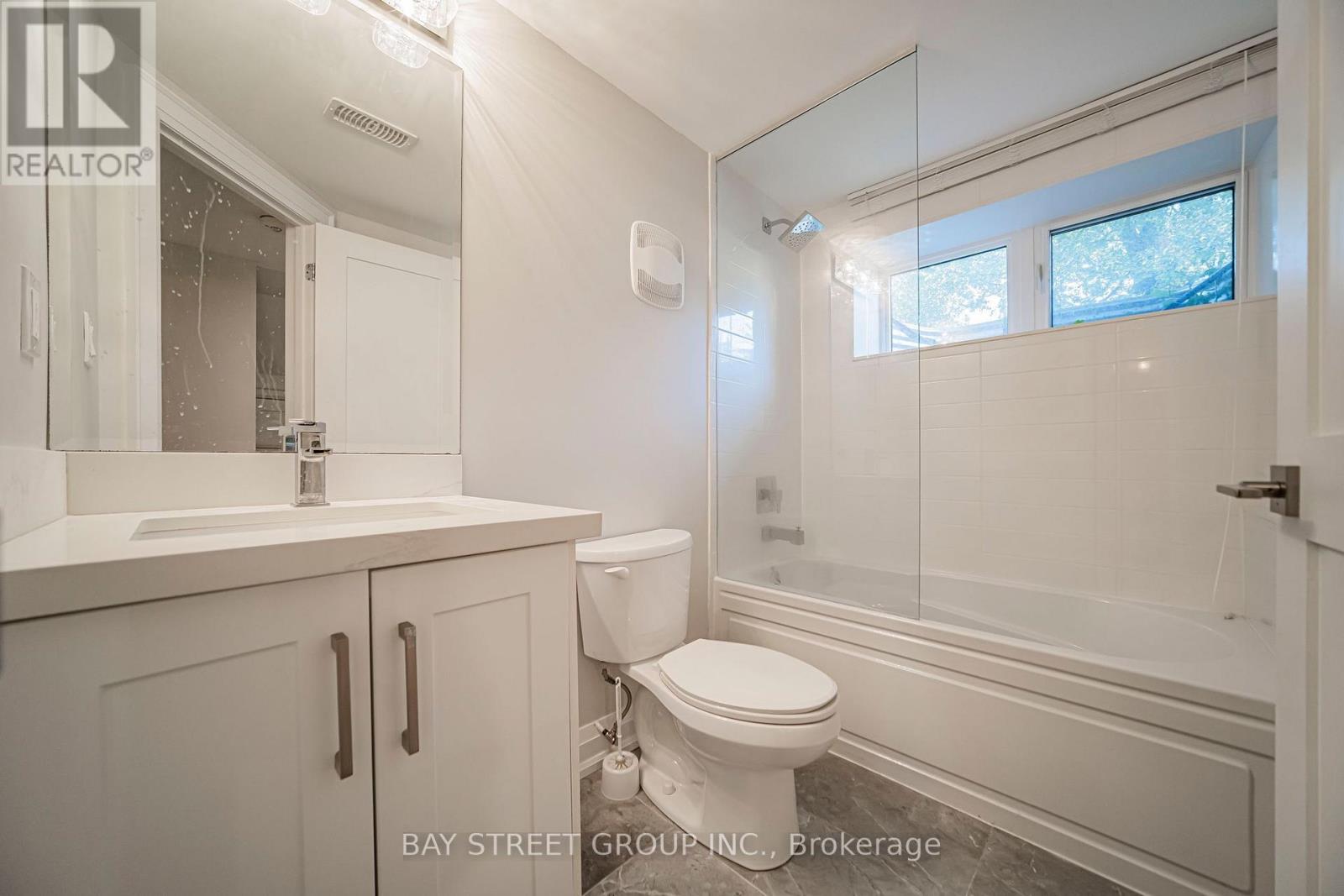 428 Brownfield Gardens, Toronto, ON photo 35