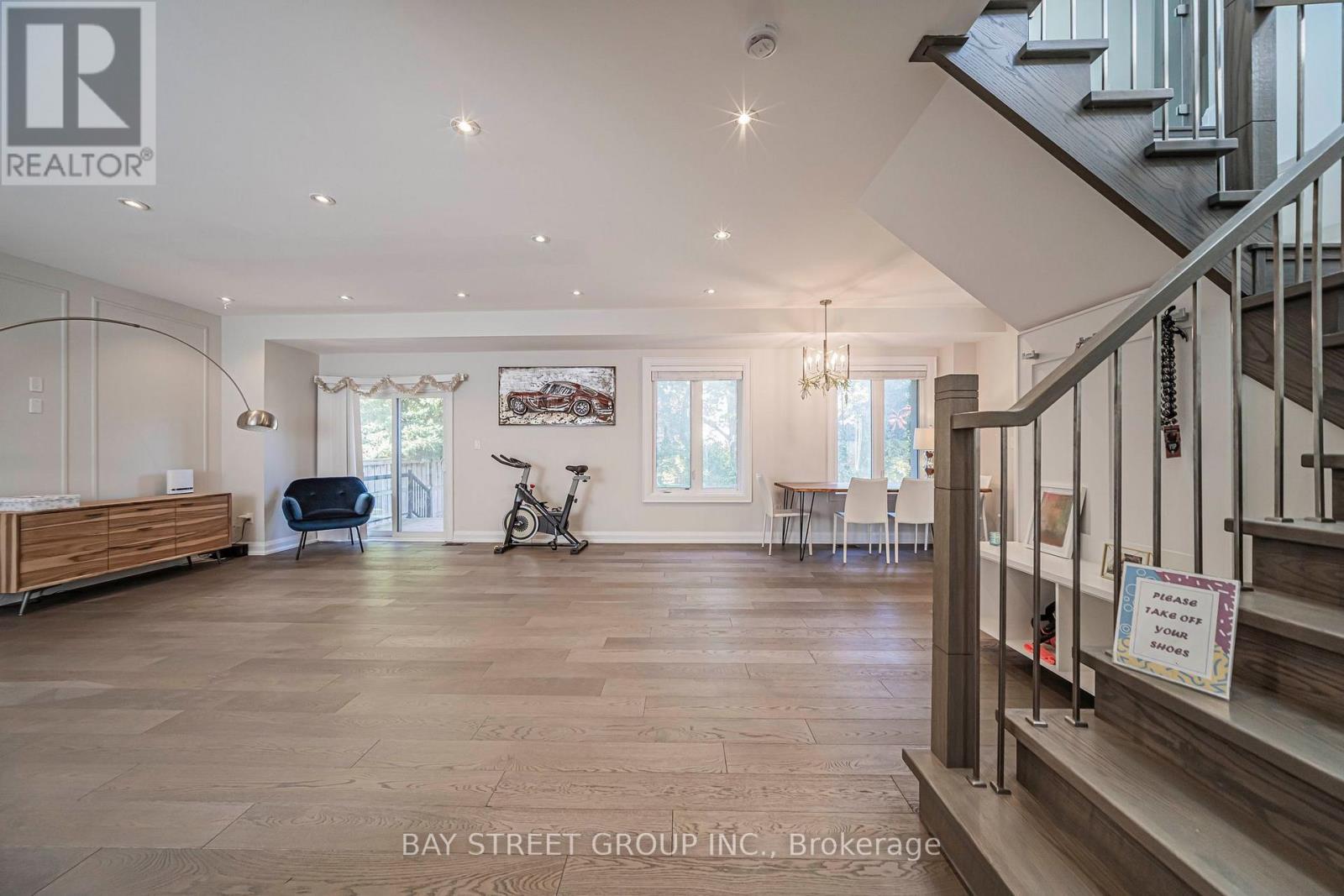 428 Brownfield Gardens, Toronto, ON photo 6