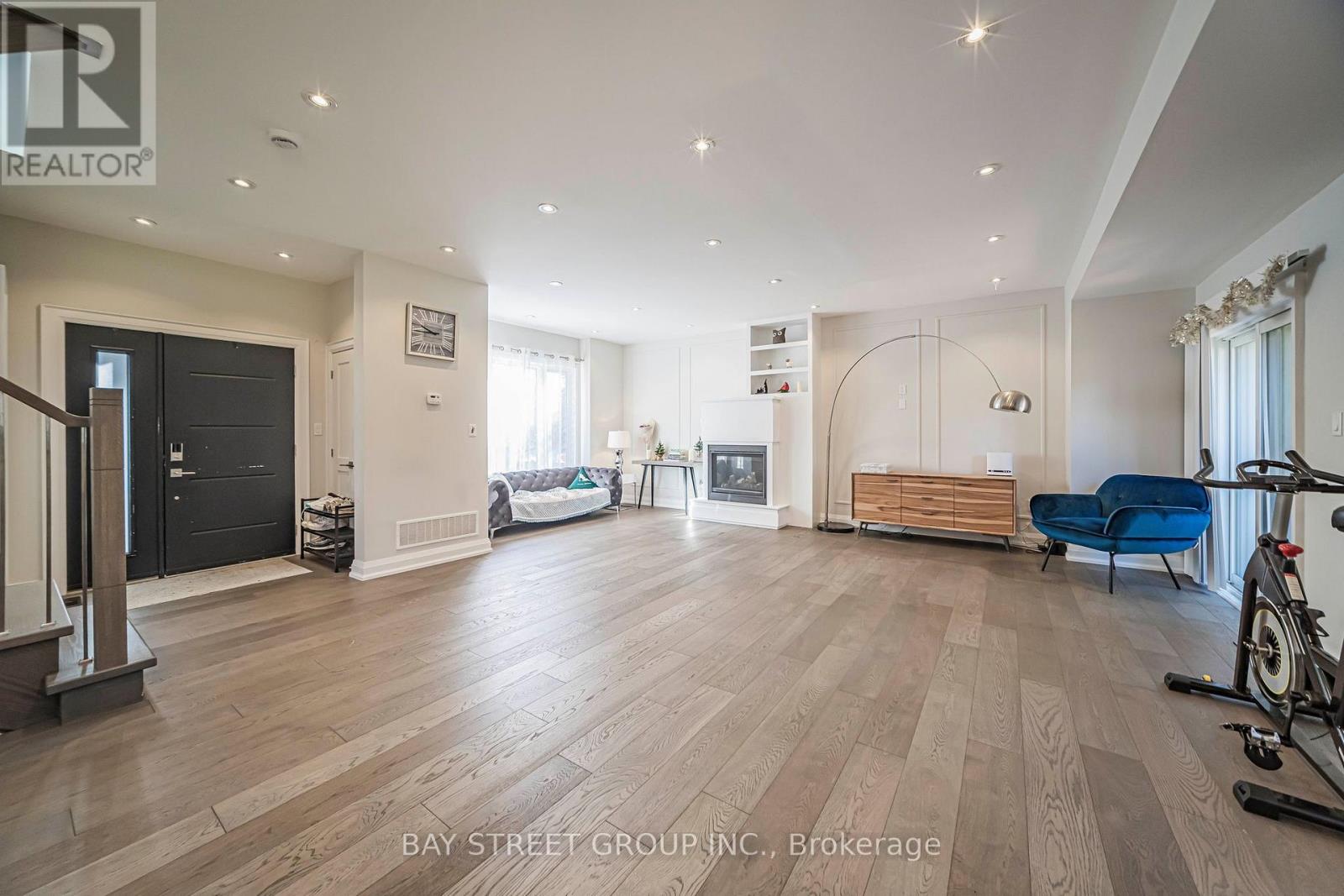 428 Brownfield Gardens, Toronto, ON photo 8