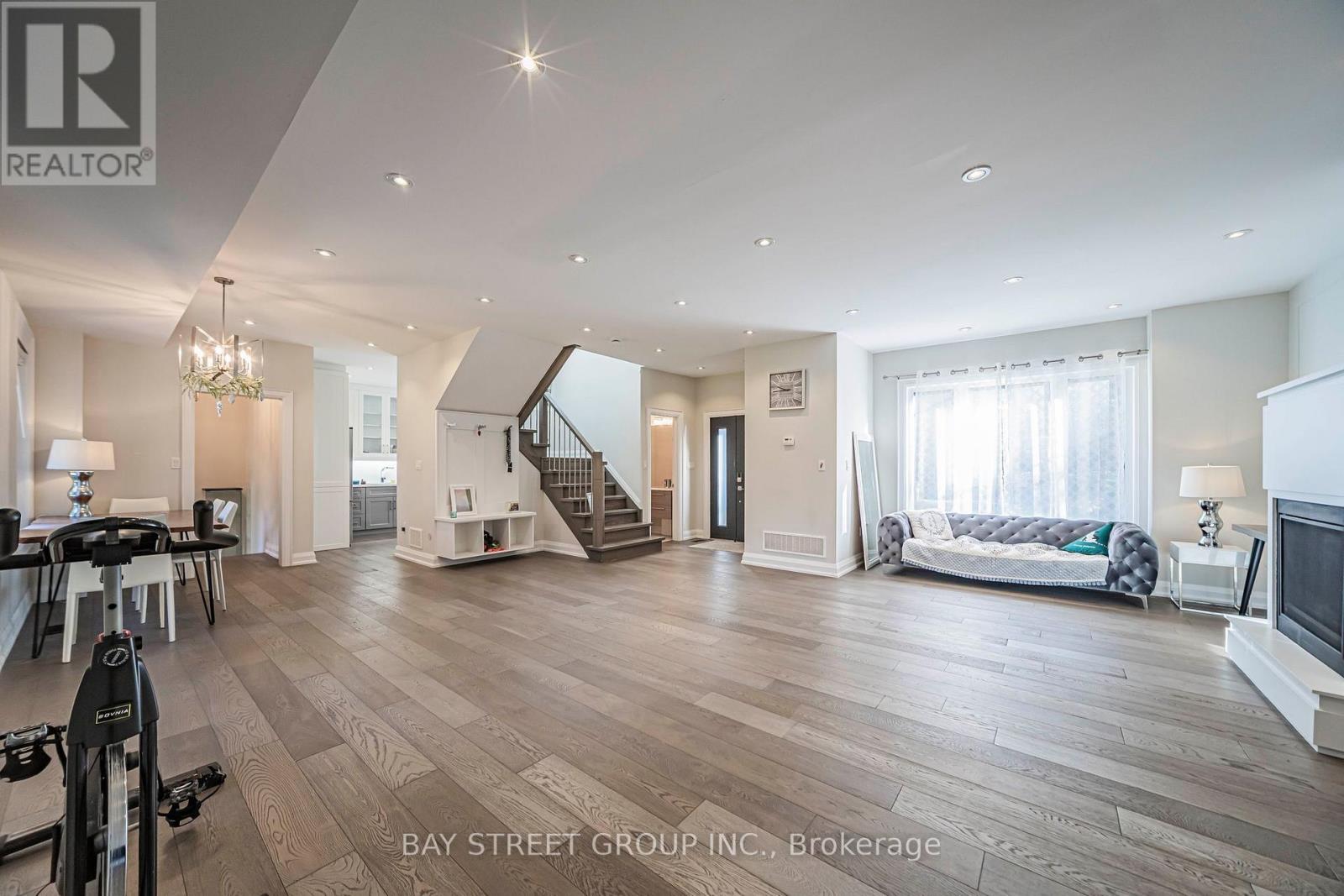 428 Brownfield Gardens, Toronto, ON photo 9