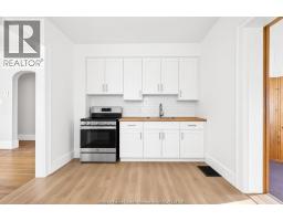 2379 George, Windsor, ON N8W4M3 Photo 12