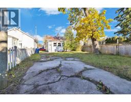 2379 George, Windsor, ON N8W4M3 Photo 32