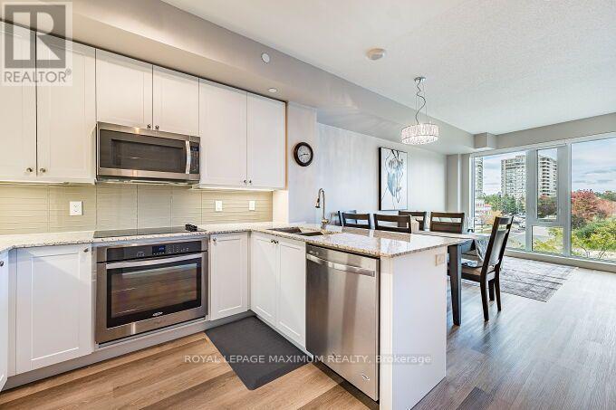 219B- 9600 Yonge Street, Richmond Hill, ON photo 22