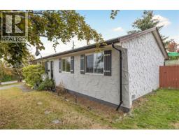 555 Weber St, Nanaimo, BC V9R5P9 Photo 28
