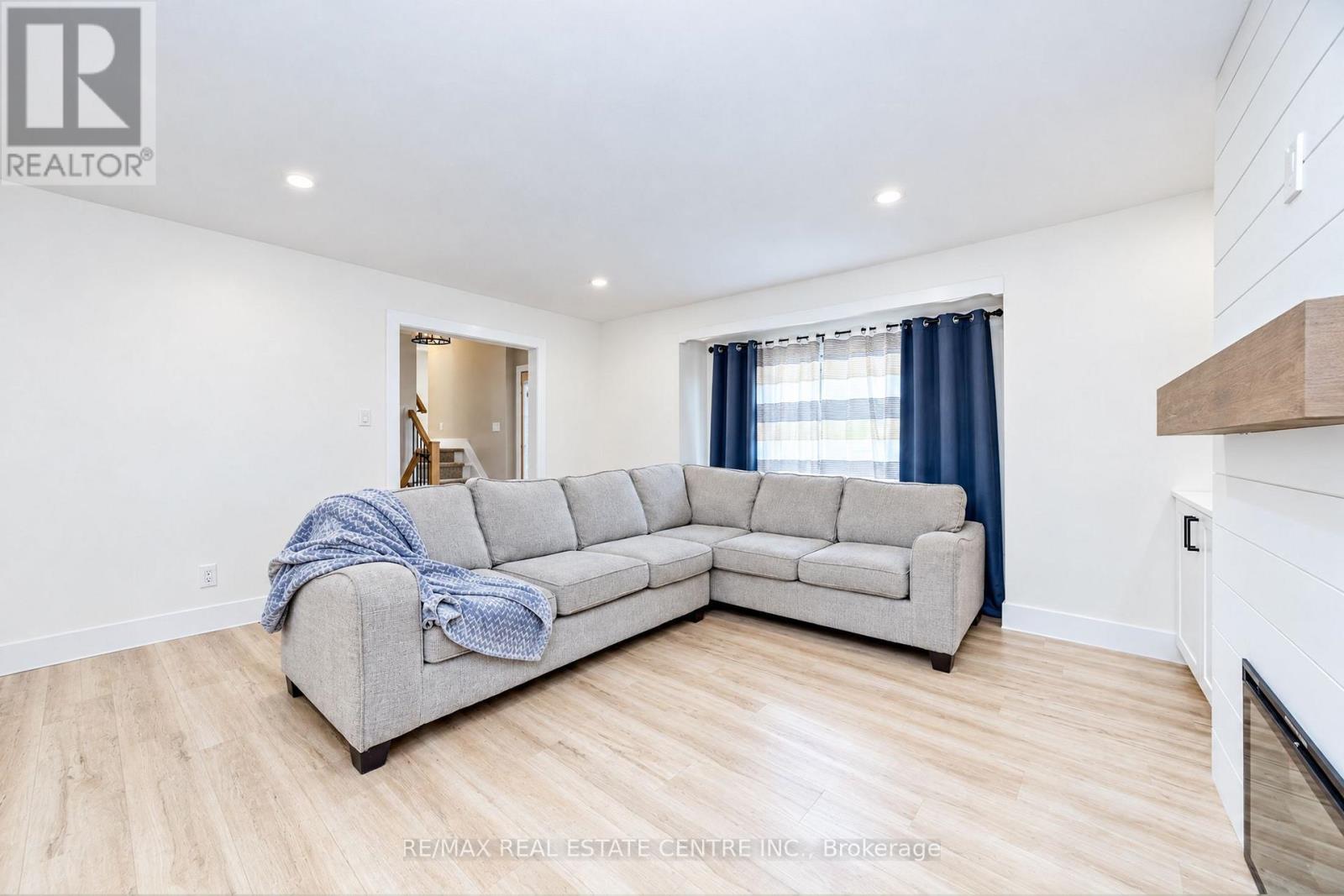 30 COWAN Avenue, London South, ON photo 11