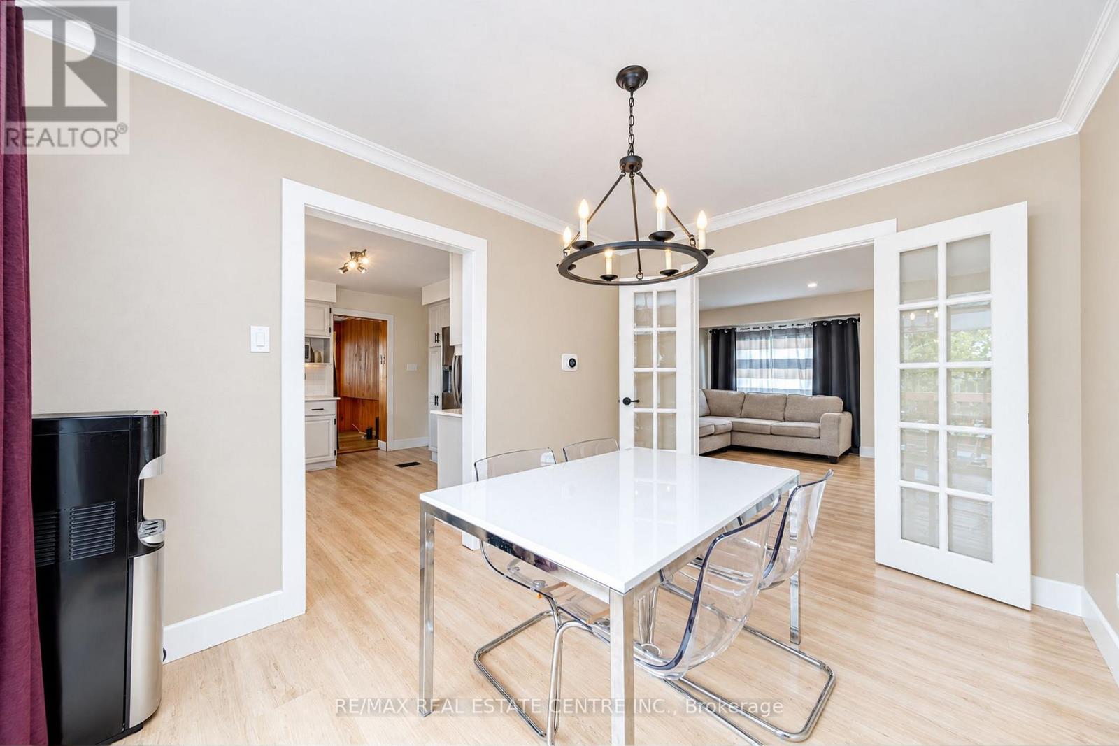 30 COWAN Avenue, London South, ON photo 12