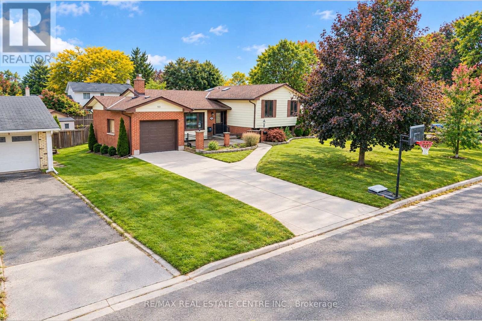 30 COWAN Avenue, London South, ON photo 4