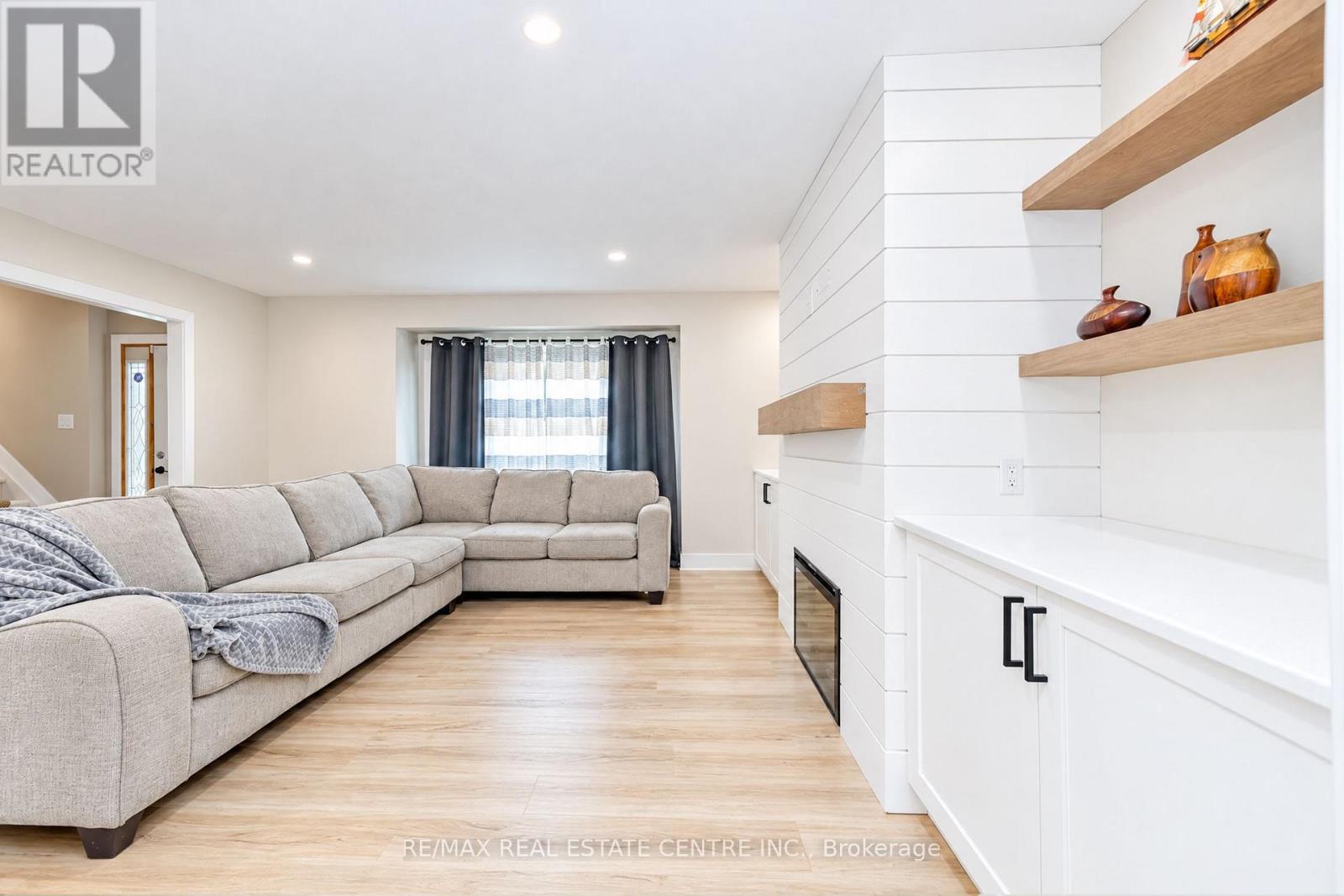 30 COWAN Avenue, London South, ON photo 9