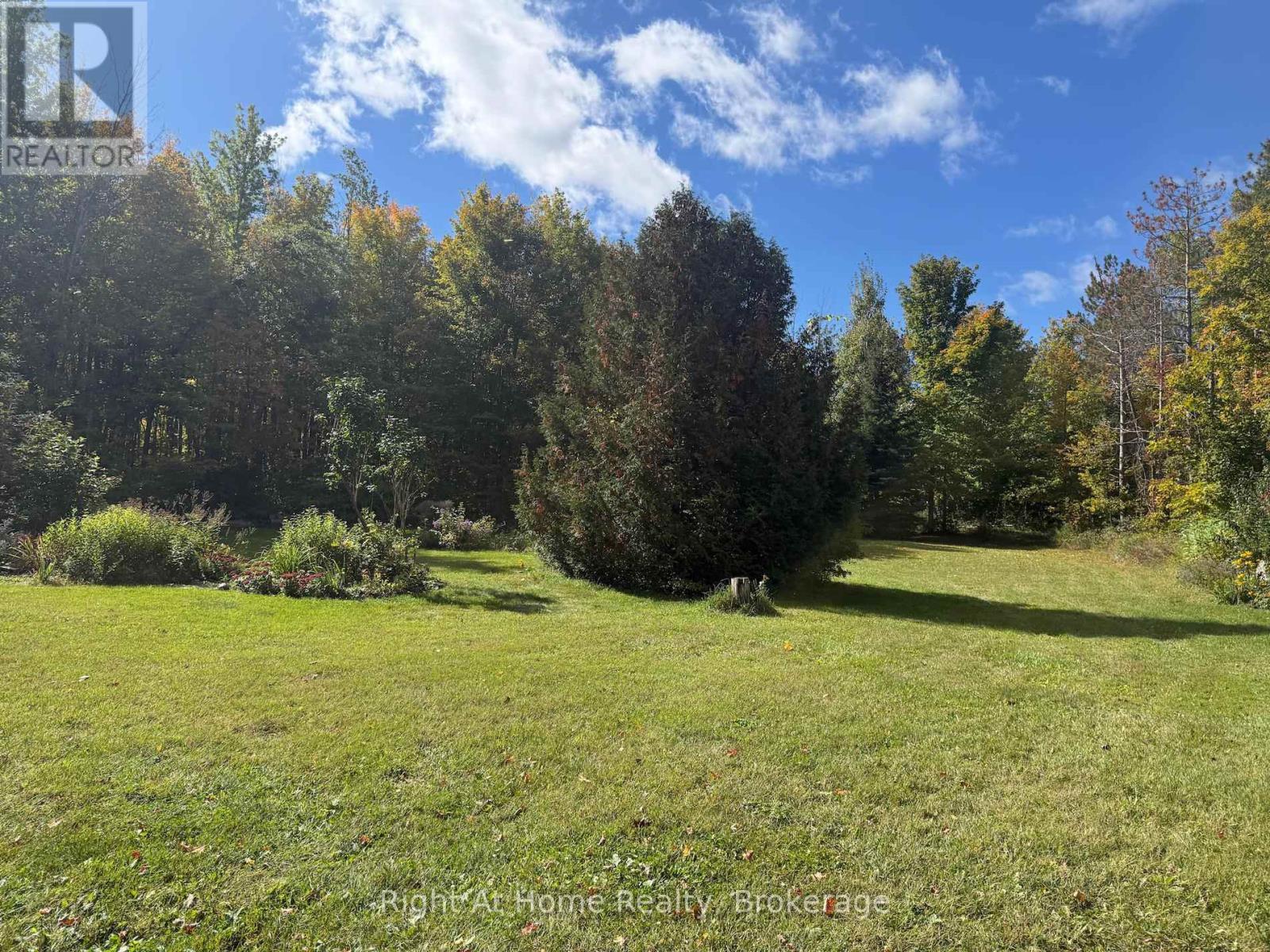 570 MEADOWVIEW ROAD - 16