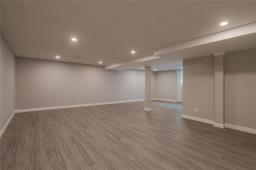32 Berkeley Bend, Steinbach, MB R5G2K4 Photo 17
