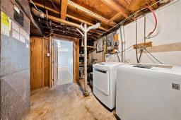 98 Whitehall Boulevard, Winnipeg, MB R2C0Y5 Photo 17