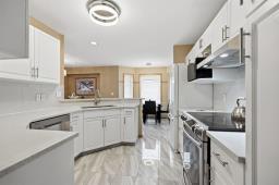 Laundry room - 47 Wyndstone Circle, East St Paul, MB R2E0L8 Photo 6