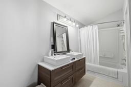 90 Turnbull Drive, Winnipeg, MB R3V1X2 Photo 27