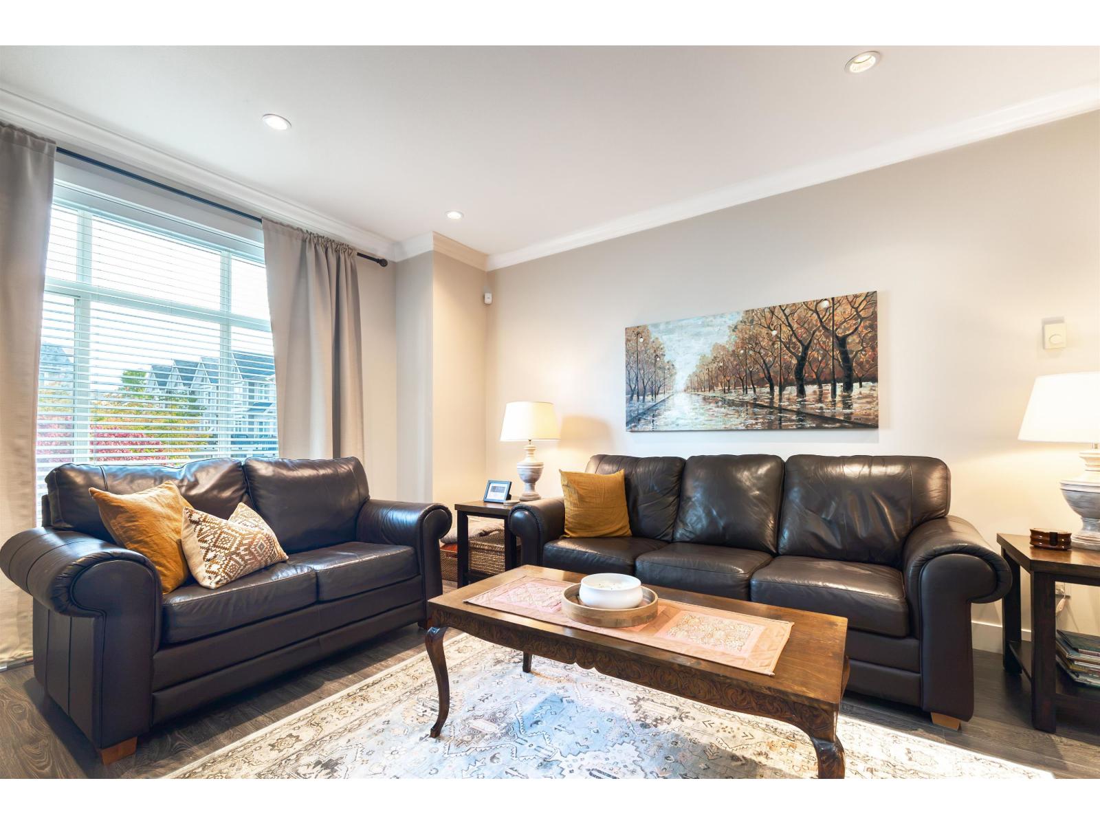 Photo of 42 6591 195A STREET 19