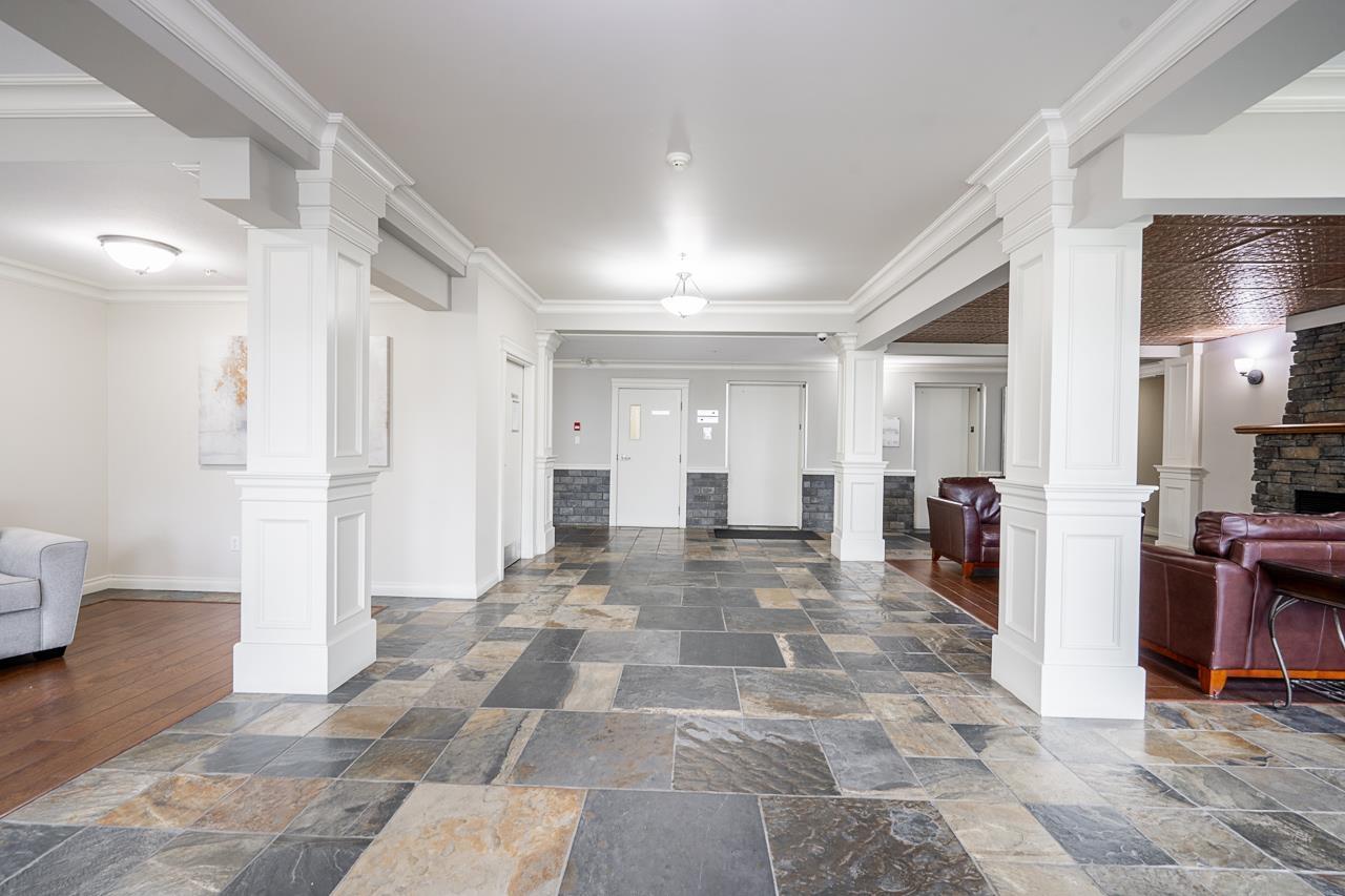 408 32729 GARIBALDI DRIVE, Abbotsford - Image 1