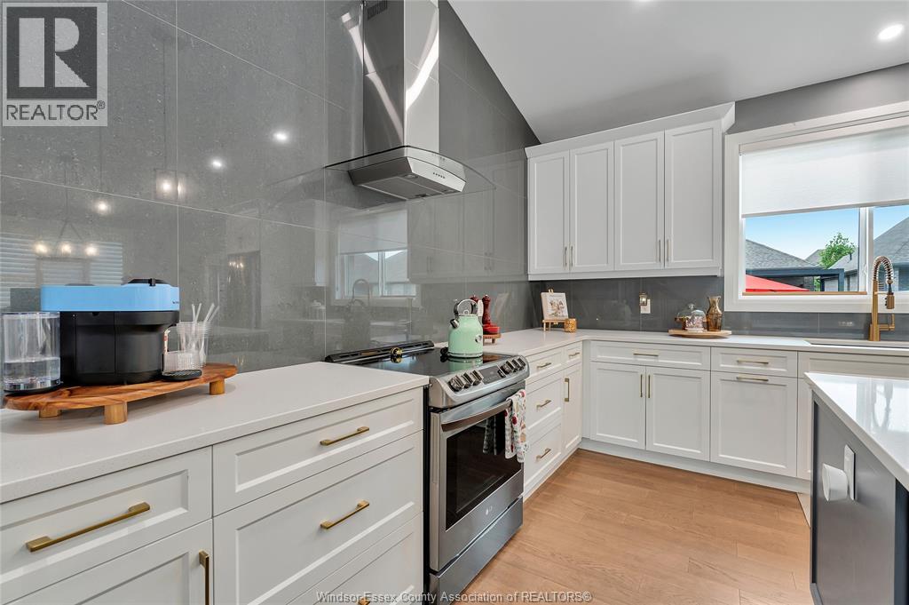 1343 CLEARWATER AVENUE, Windsor — photo 9