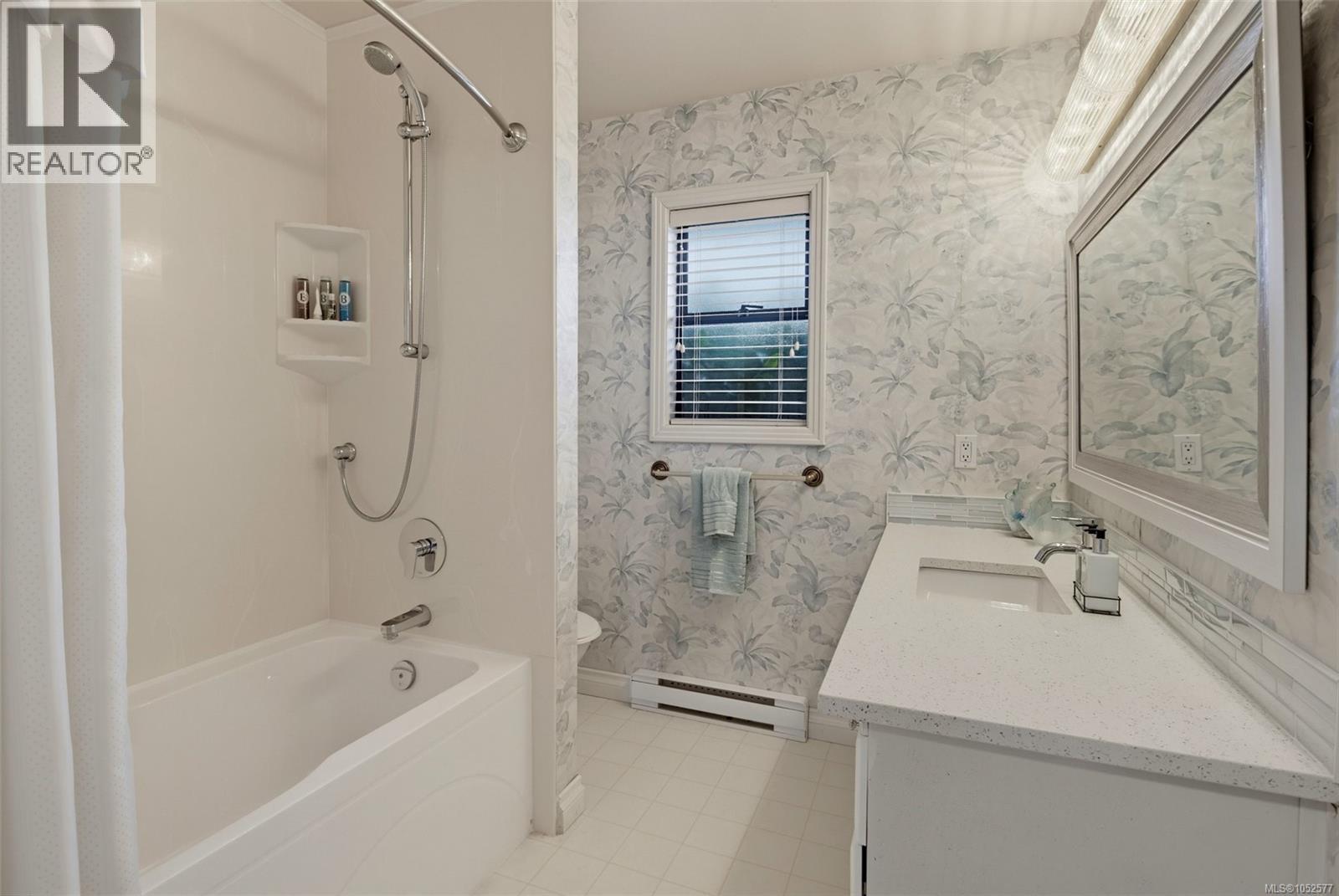 4246 Maimie Pl - 35