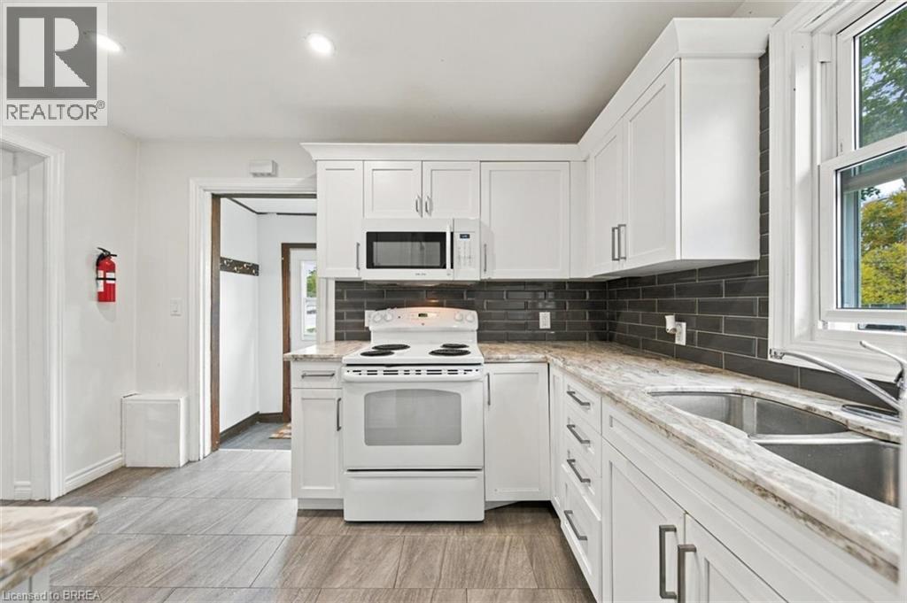 251 RAWDON Street, Brantford — photo 11