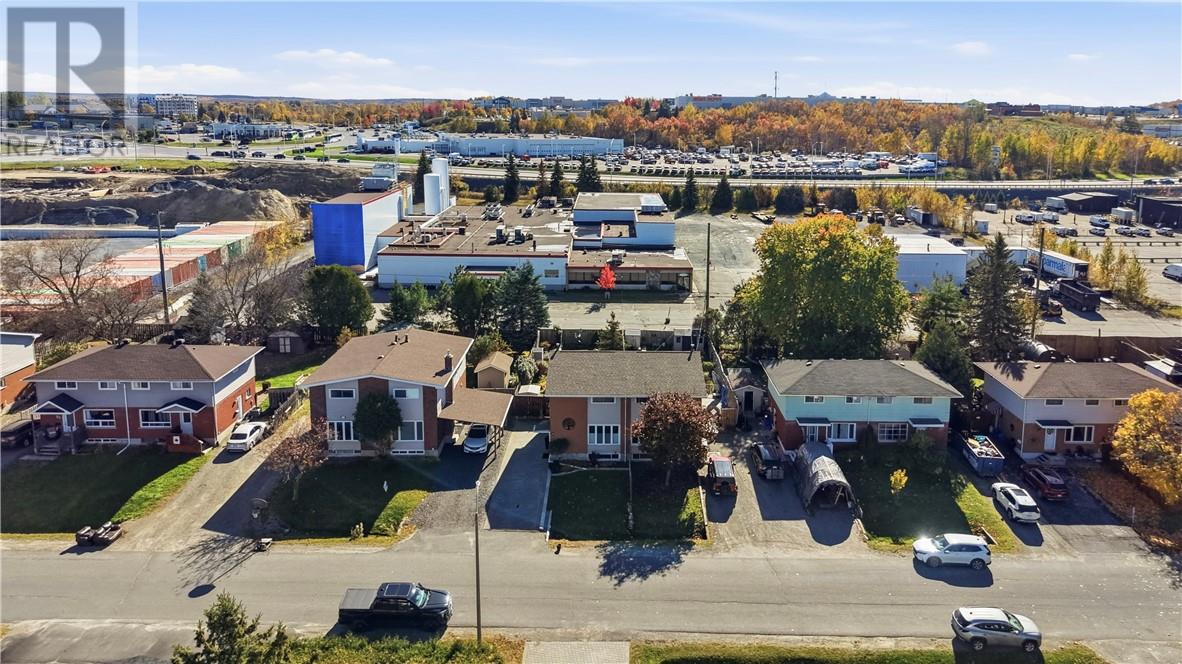 33 Elmhurst Court - 30
