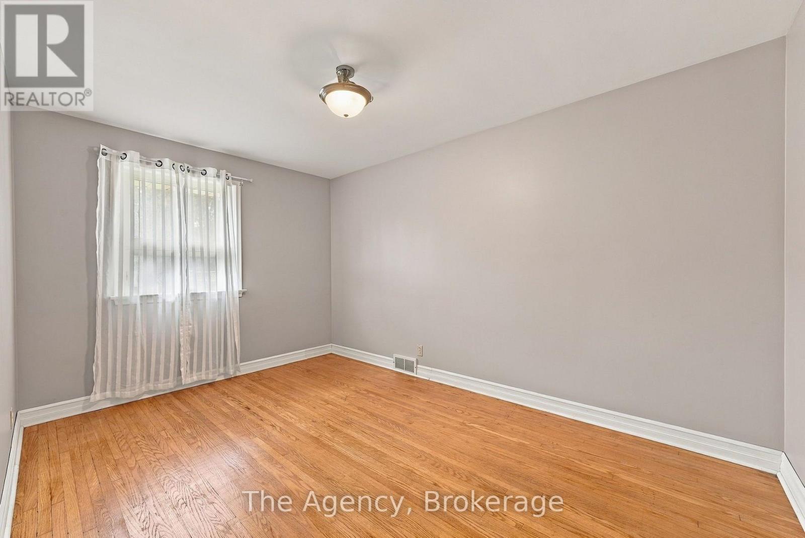 374 Nipigon Street, Oshawa, ON photo 13