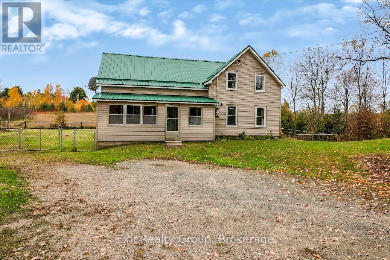 2343 Upper Flinton Road, Addington Highlands, ON photo 1