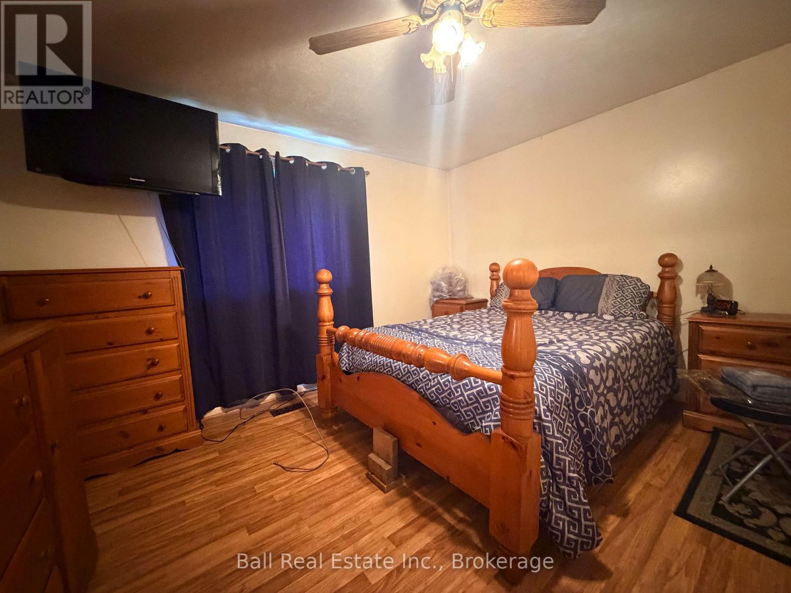 21 Larch Street, Highlands East, ON photo 12