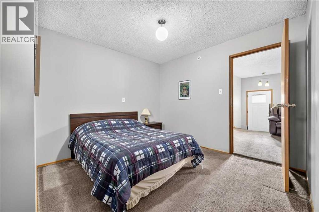 4339 70 Street NW, Calgary — photo 25