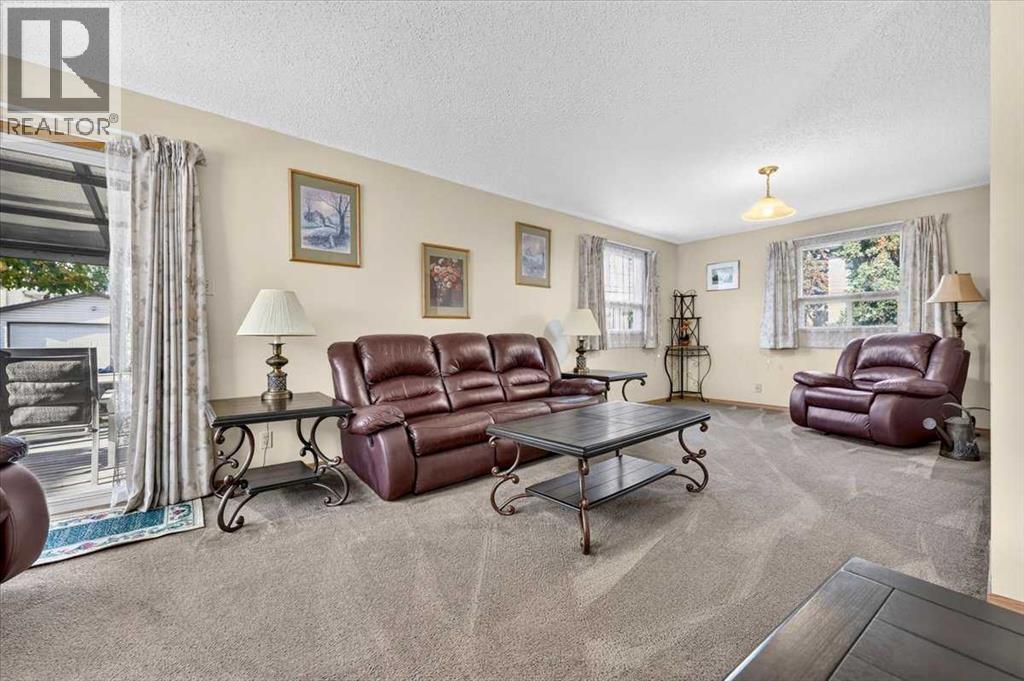 4339 70 Street NW, Calgary — photo 22