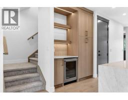 8519 48 Avenue Nw, Calgary, AB T3B2B1 Photo 28