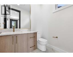8519 48 Avenue Nw, Calgary, AB T3B2B1 Photo 27