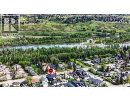 Bedroom - 8519 48 Avenue Nw, Calgary, AB T3B2B1 Photo 9