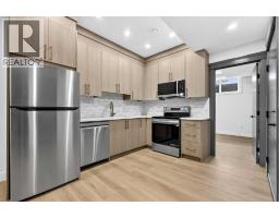 8519 48 Avenue Nw, Calgary, AB T3B2B1 Photo 40