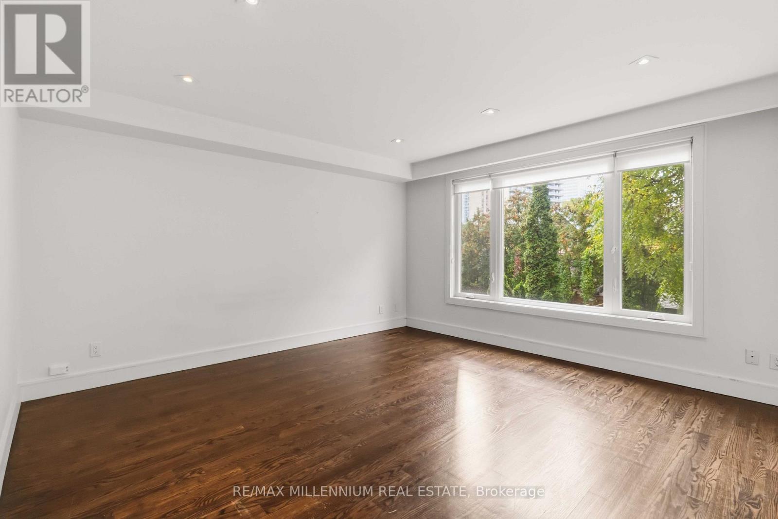 65 CASTLEFIELD AVENUE - 14