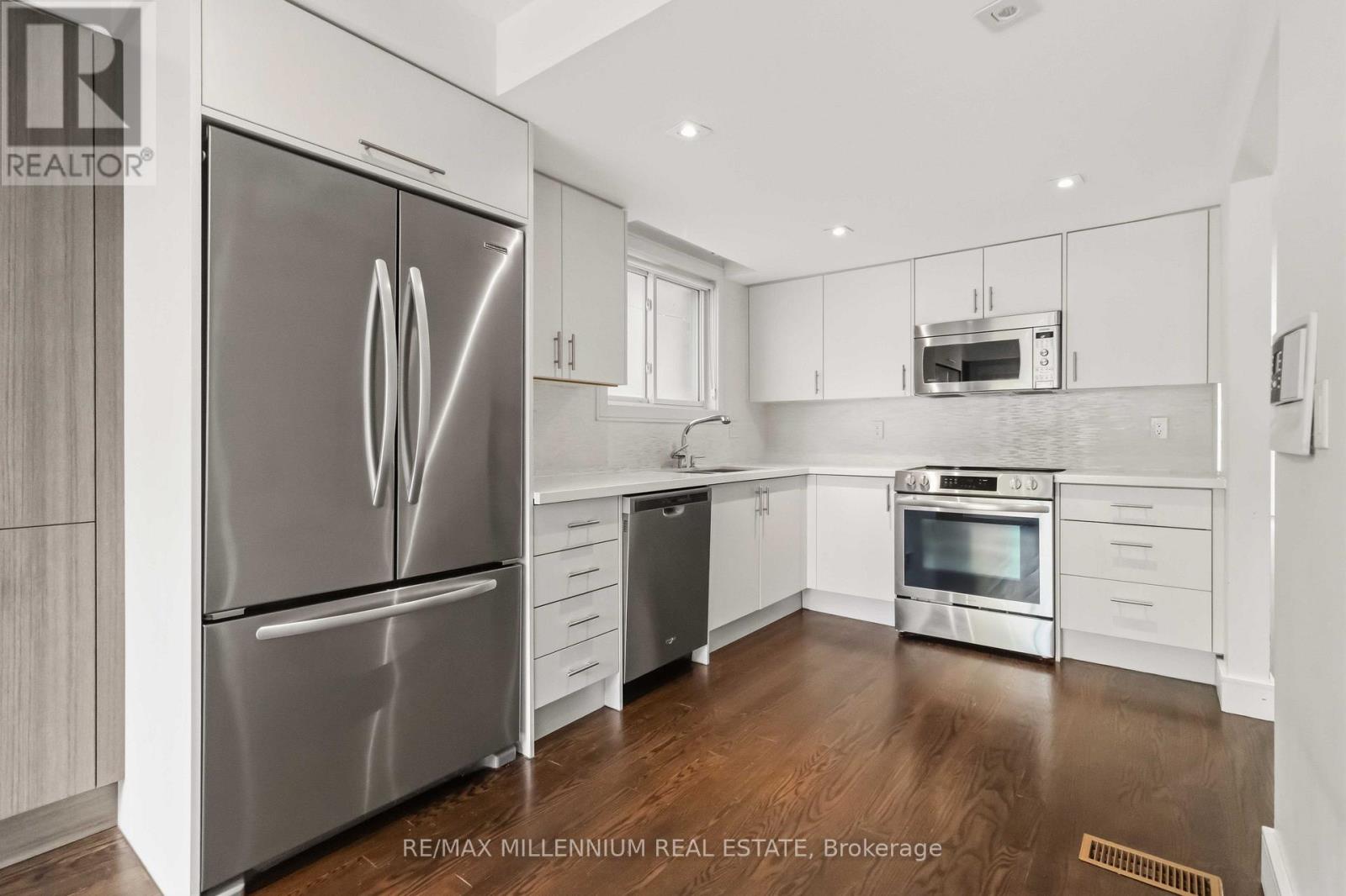 65 Castlefield Avenue, Toronto, ON photo 25