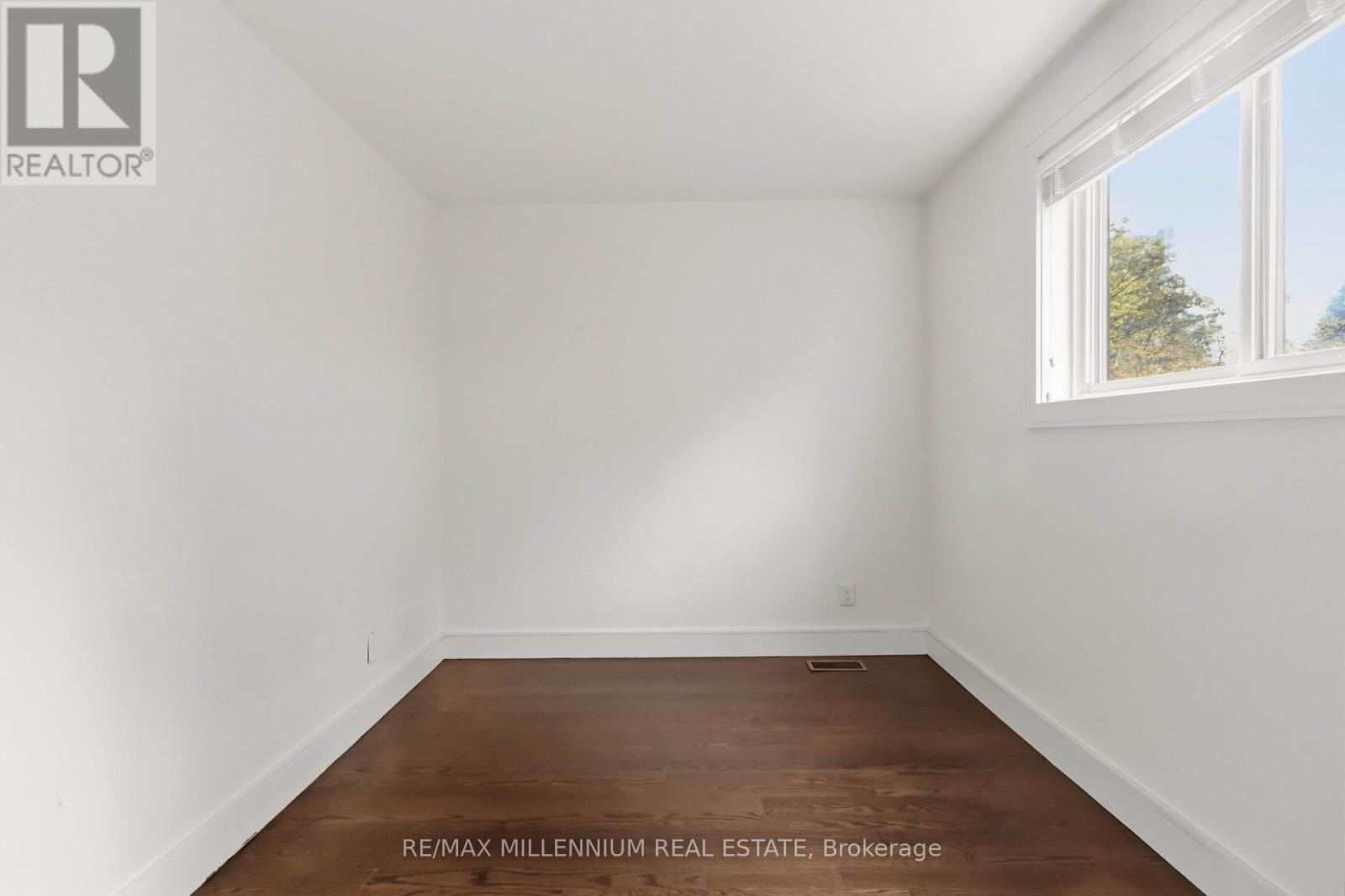 65 Castlefield Avenue, Toronto, ON photo 34