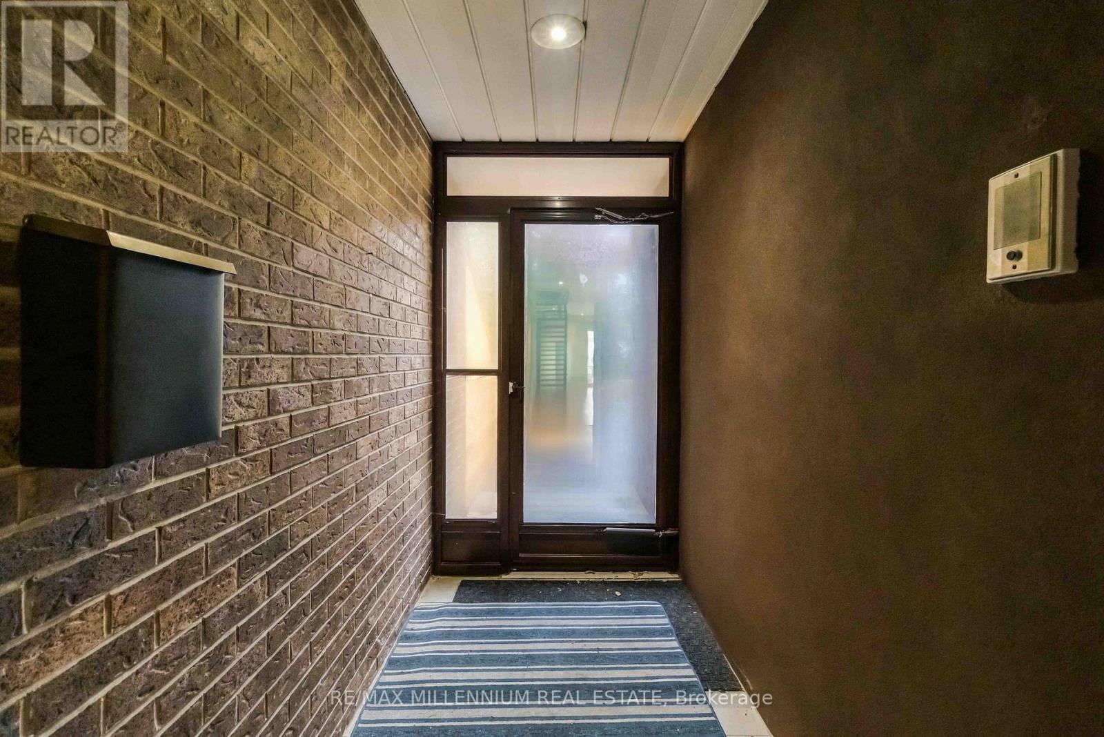 65 CASTLEFIELD AVENUE - 4