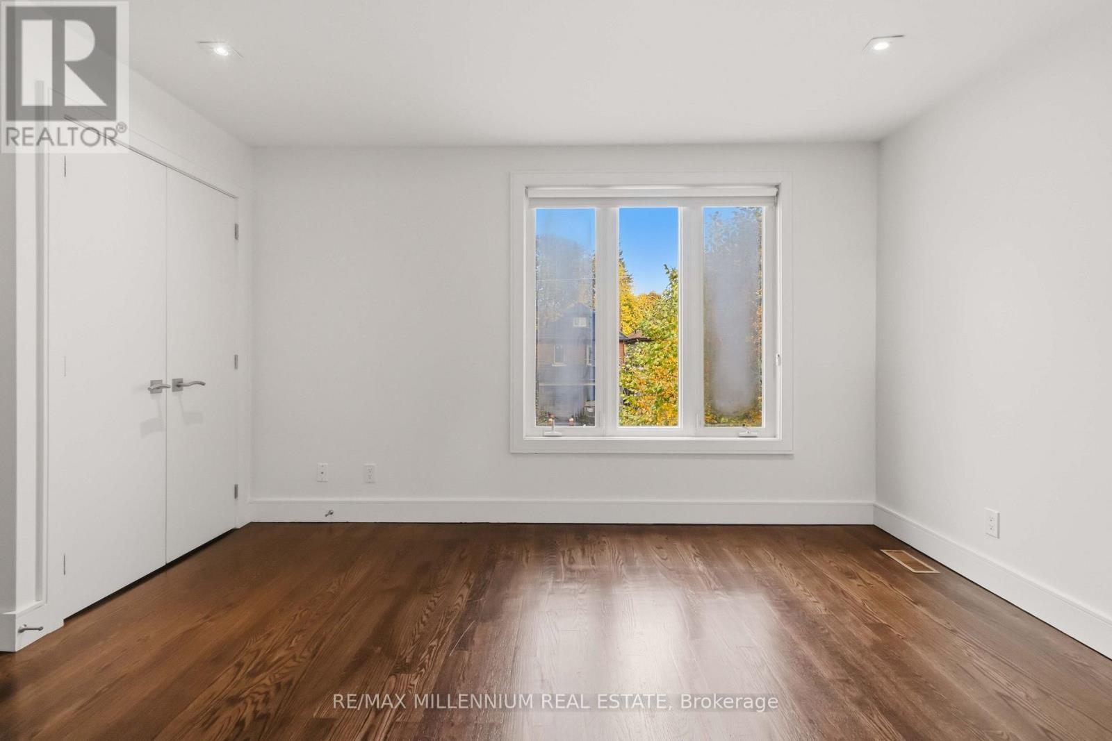 65 Castlefield Avenue, Toronto, ON photo 40